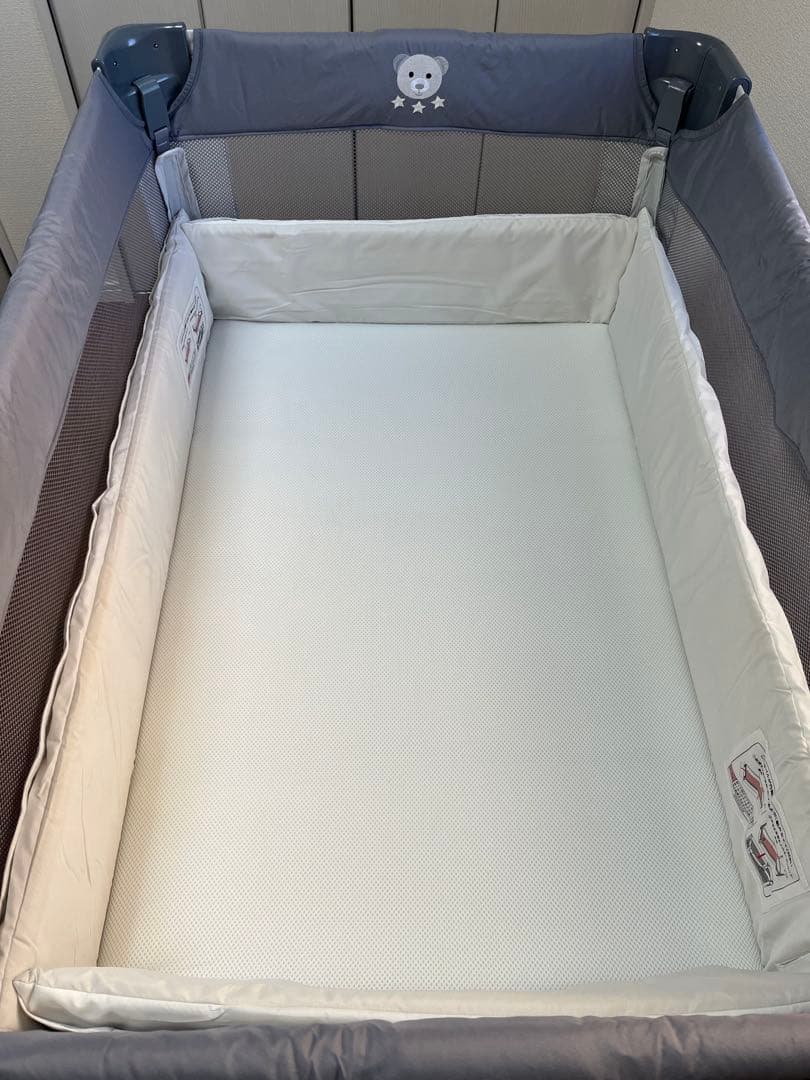 【美品】アップリカ　ココネルエアーAB グレーベア　ベビーベッド