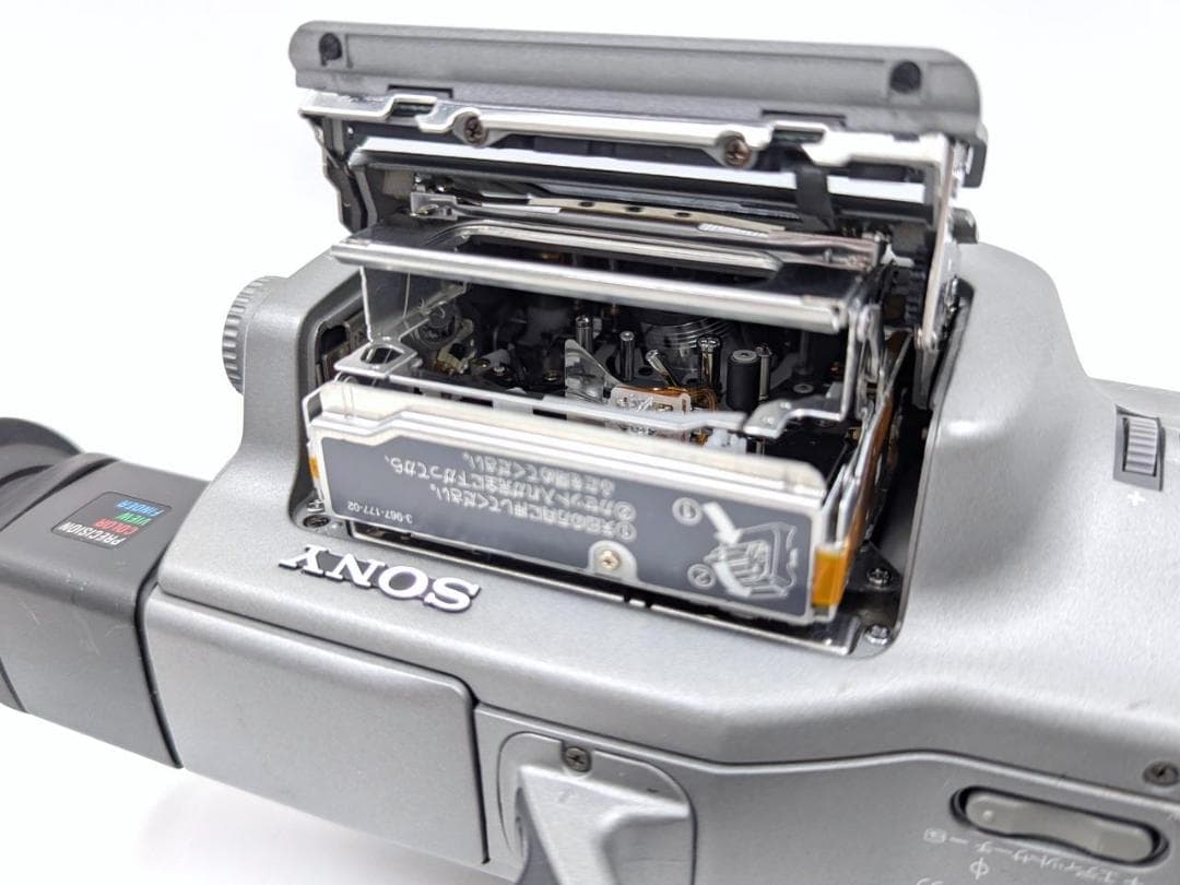 プロ向けモデル！ SONY ビデオカメラ DCR-VX1000 01