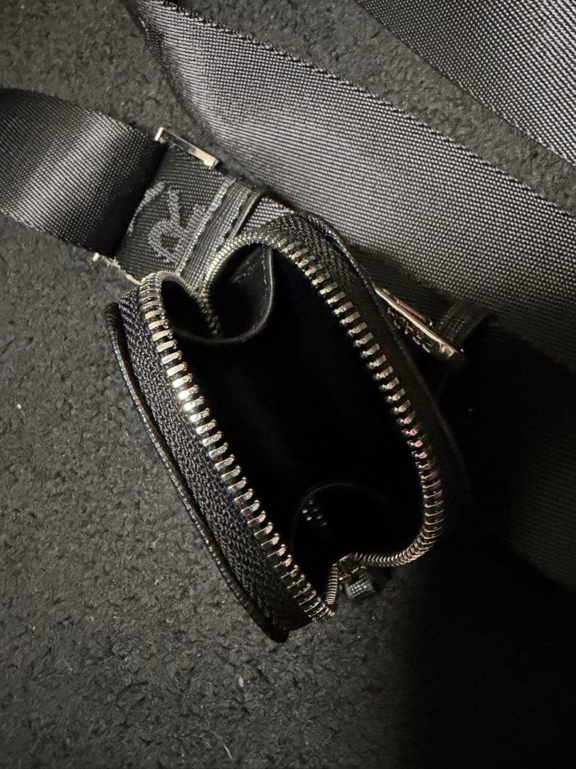 ス*ー様 プラダ　サフィアーノレザー　ショルダーバッグ