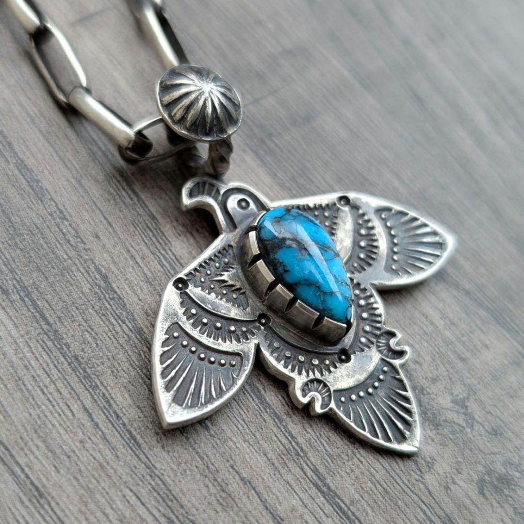 ハンドメイドのターコイズトップ　シルバートップ インディアンジュエリー風