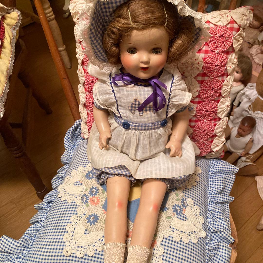 アンティークドール青と白のチェック柄