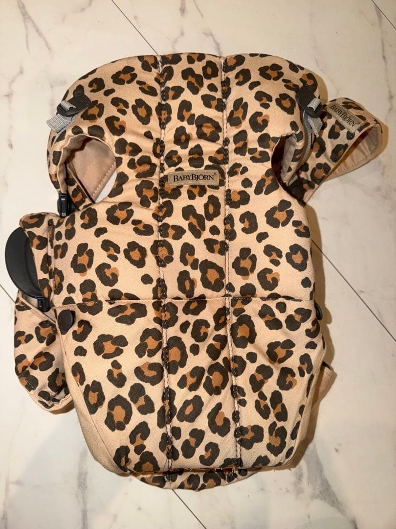 BabyBjörn ヒョウ柄 抱っこ紐