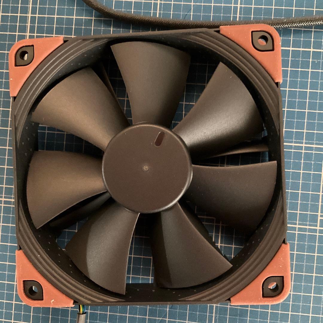 NF-F12 industrialPPC-2000 PWMファン 3個とおまけ