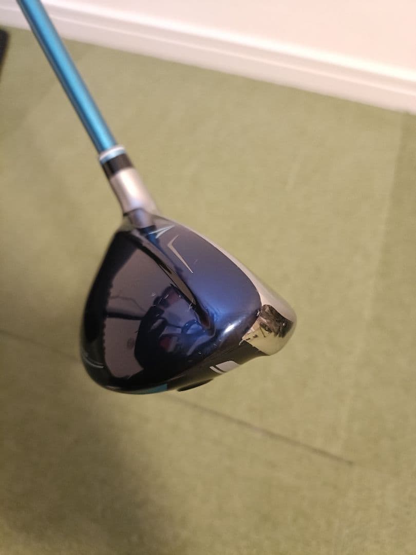 ゼクシオ ユーティリティ6番28度 ブルー