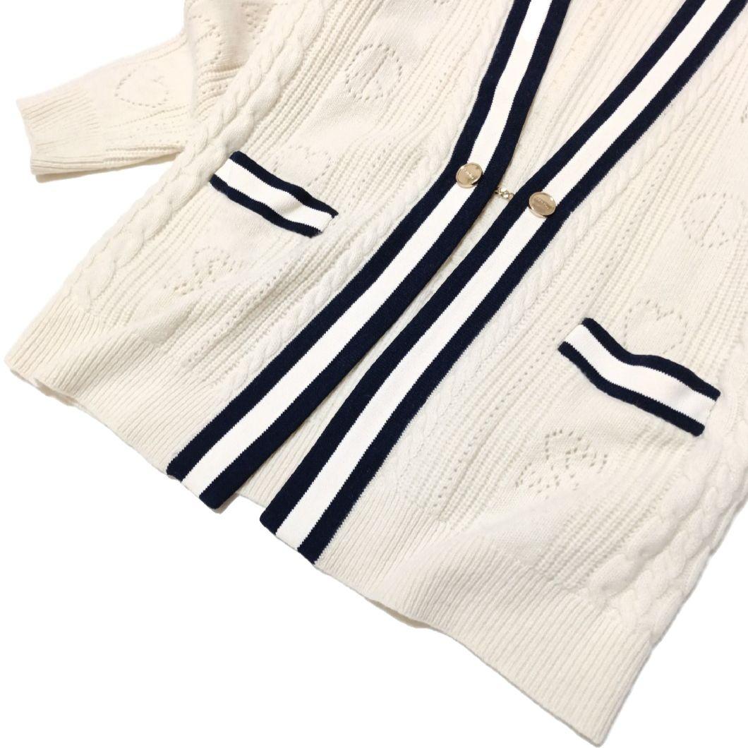 サンドロ　ウールパンチングロゴカーディガン 　金ボタン　ニット　バイカラー