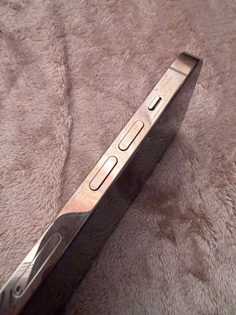 Apple iPhone 14 Pro ゴールド　本体