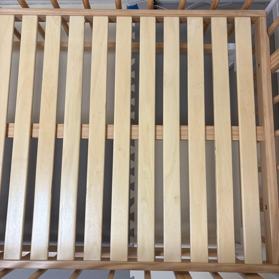 babubu. 木製ベビーベッド　キャスター付