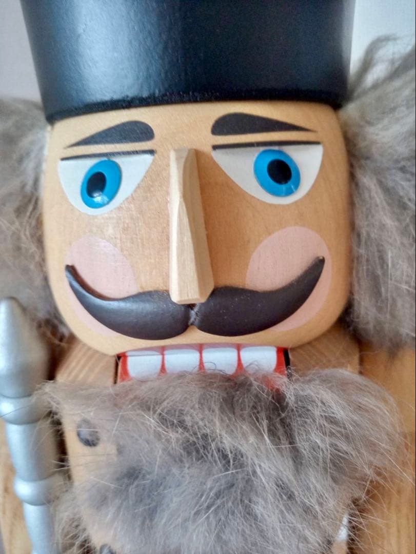 くるみ割り人形　ドイツ　ザイフェン　王様　39㎝　箱有り