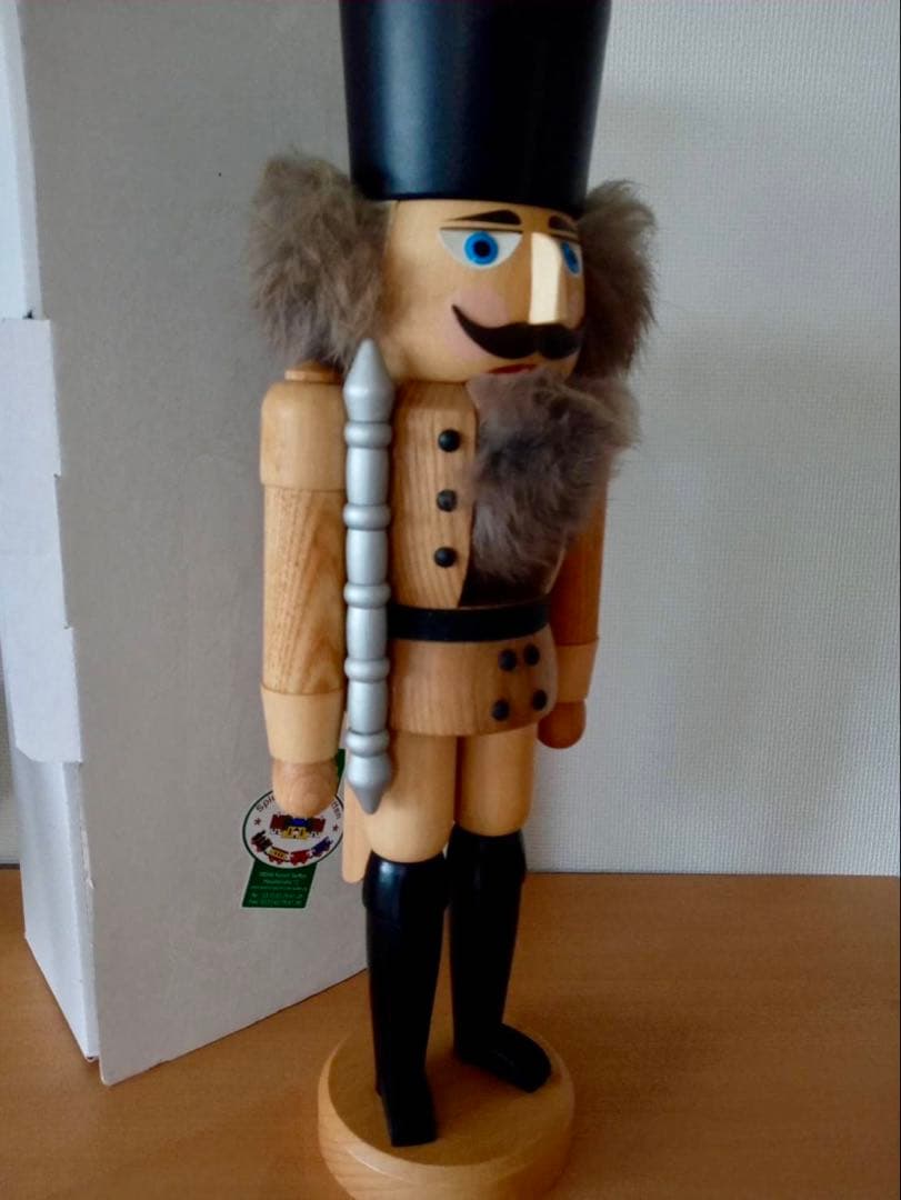 くるみ割り人形　ドイツ　ザイフェン　王様　39㎝　箱有り