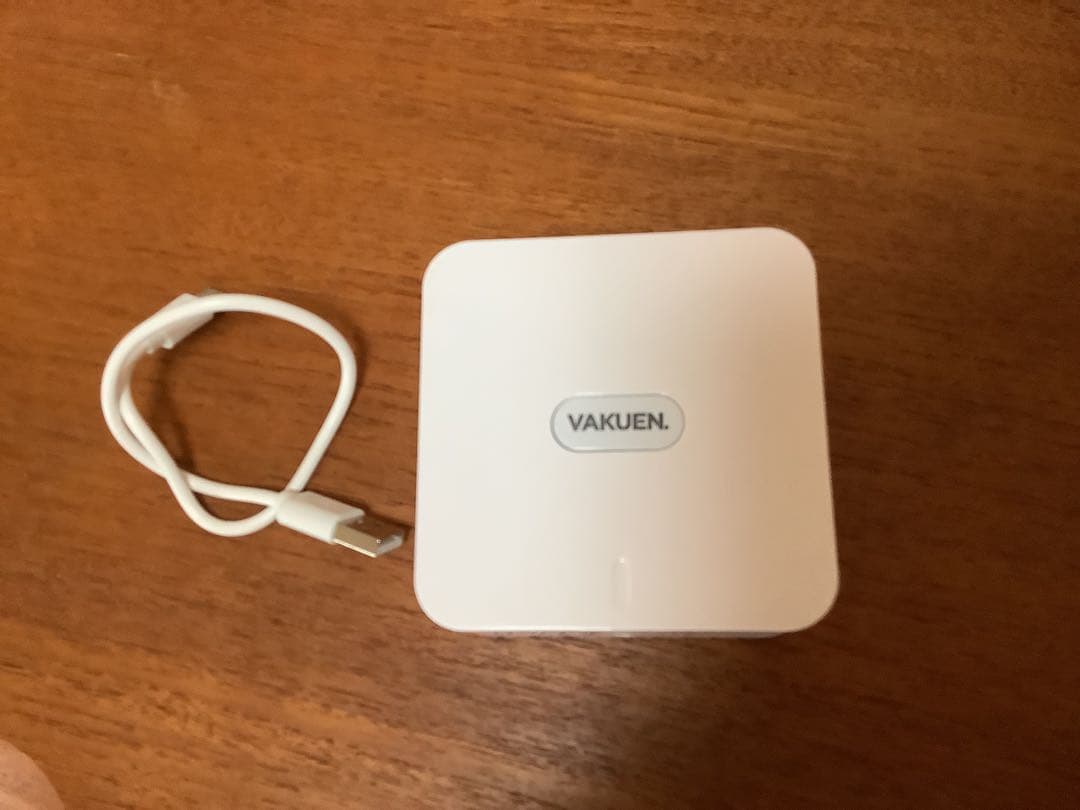 人気の真空保存容器　VAKUEN