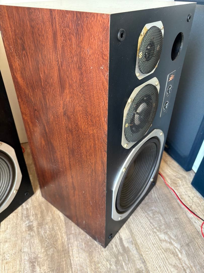 X-V スピーカー１つです。必ず2つご購入下さい。　CORAL スピーカー