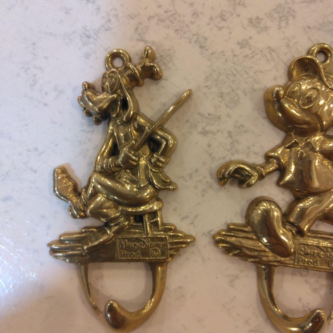 ディズニーキャラクター 壁フック 4個セット　イタリー製