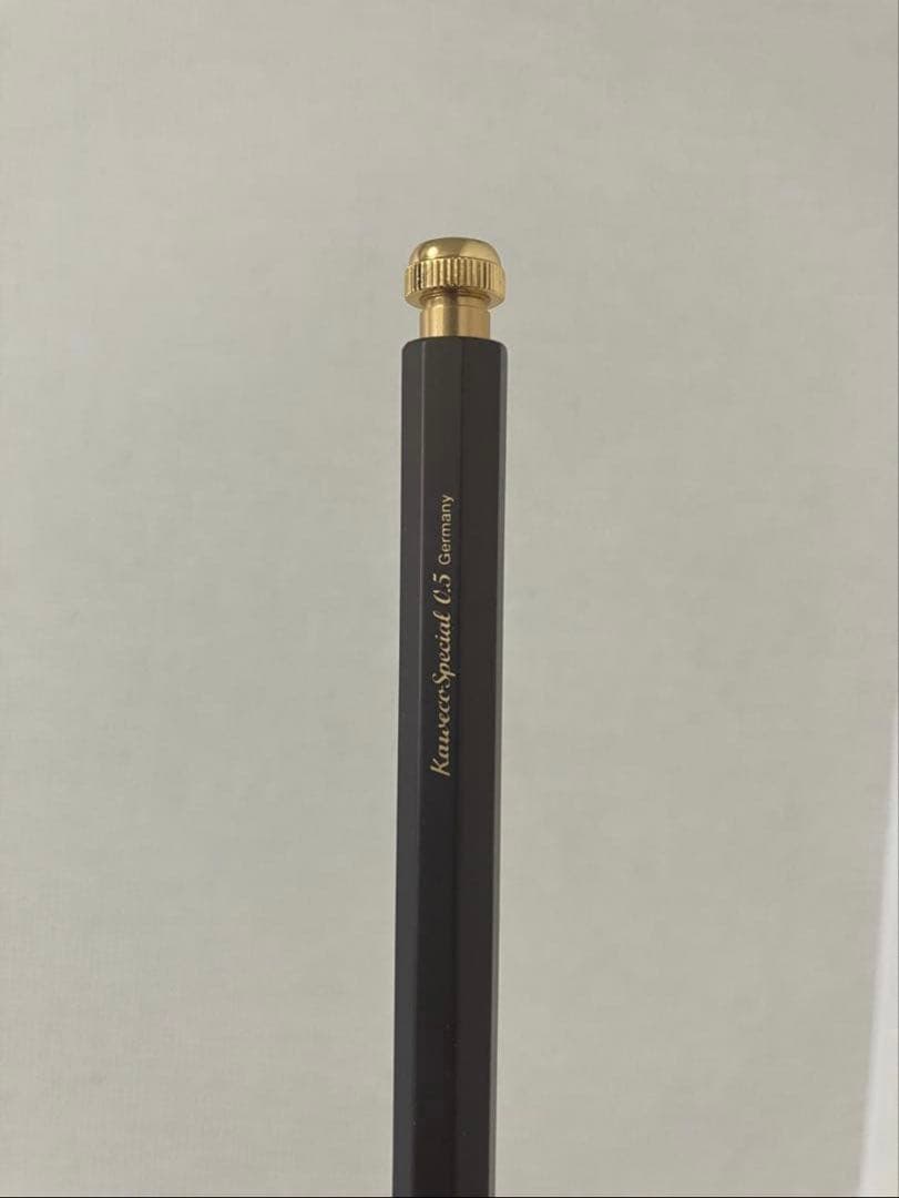 カヴェコスペシャル0.5 オリーブブラウン伊東屋限定色