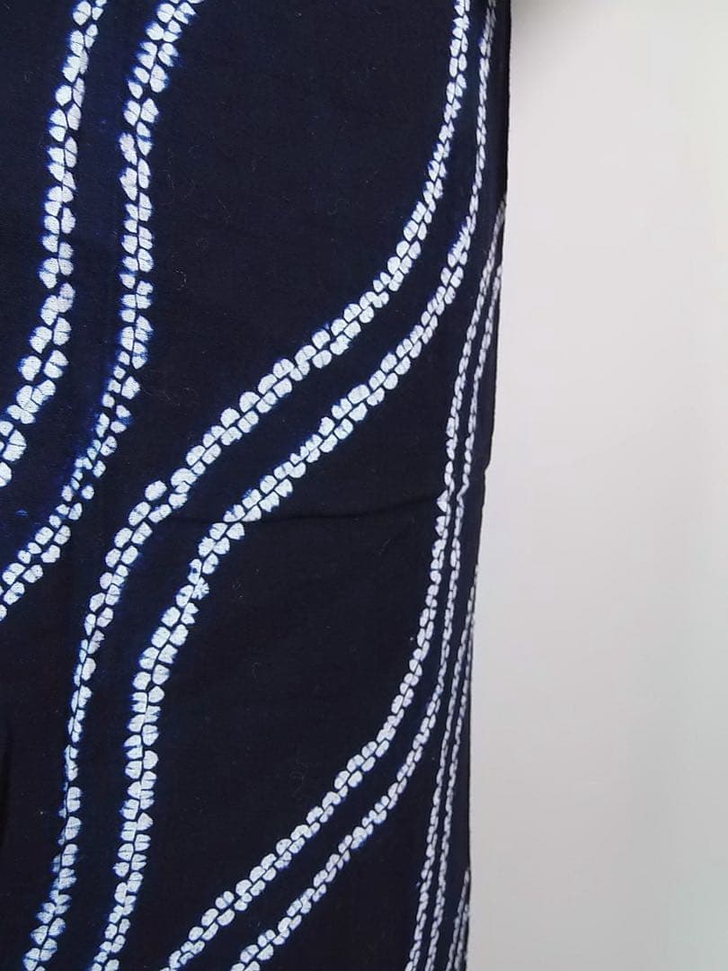 ほぼ美品 有松絞り浴衣 立涌文様　 藍染 夏にぴったりの涼やか着物