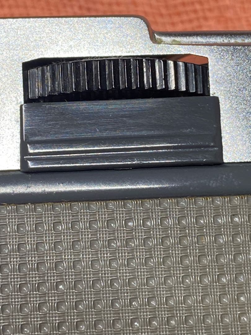 ハーフカメラ　オリンパス　PEN-EE （完全駆動品）