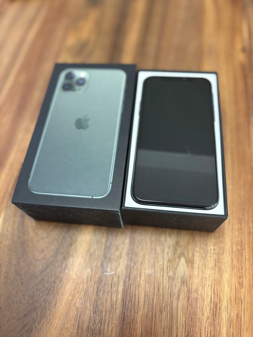 (SiMフリー)iPhone11pro 本体256GB(裏面割れあり)
