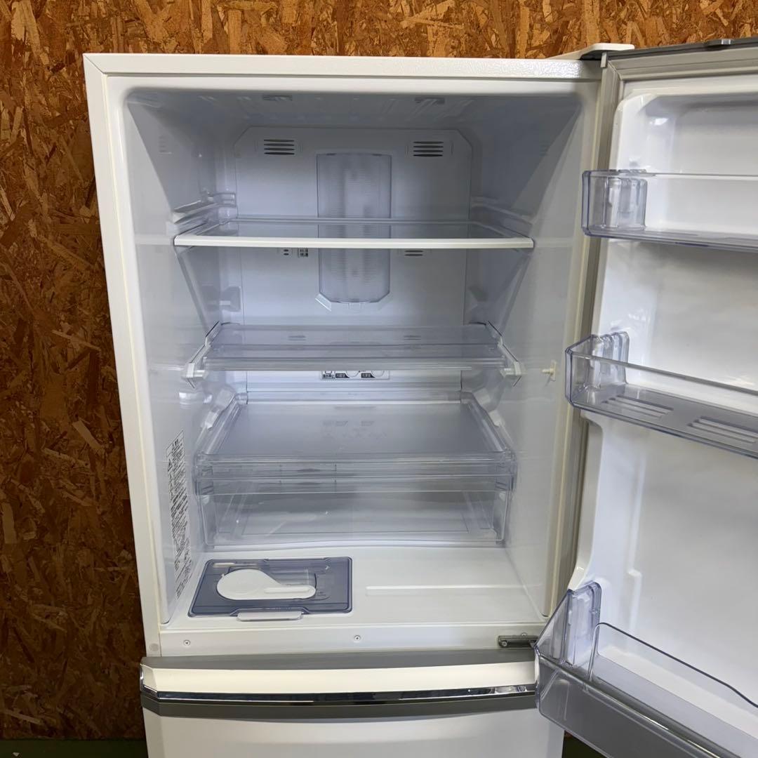 320送料設置無料 三菱　自動製氷機能付き大型冷蔵庫　330L 3ドア