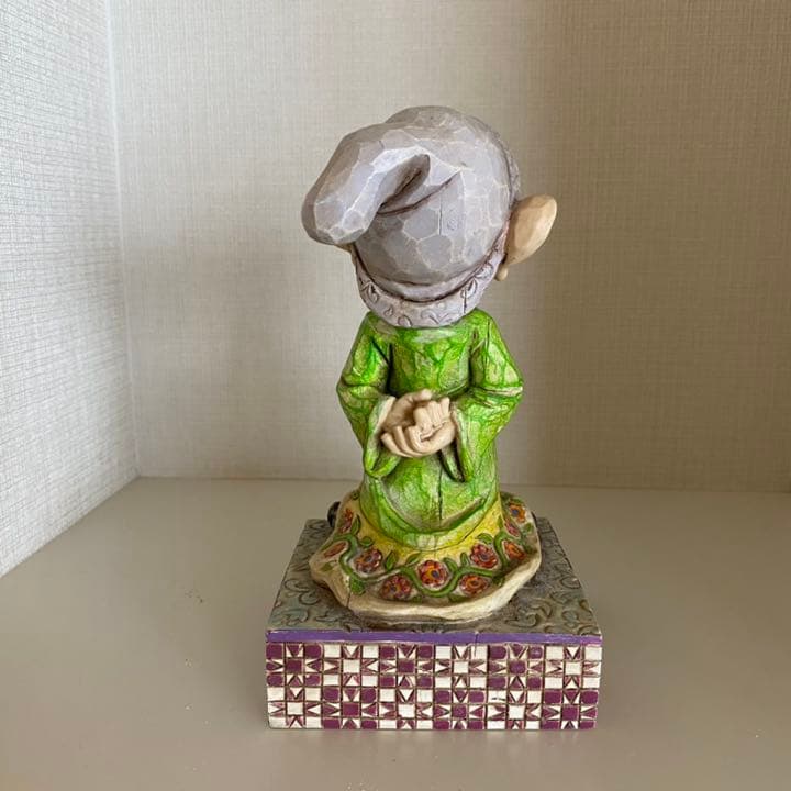 ディズニー　トラディション　エネスコ　y ドーピー　7人の小人