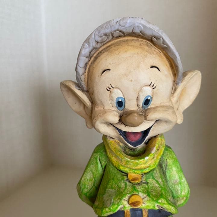 ディズニー　トラディション　エネスコ　y ドーピー　7人の小人