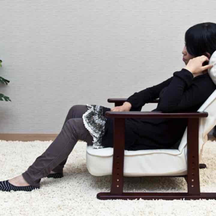 しっとりレザー高座椅子　BK/WH