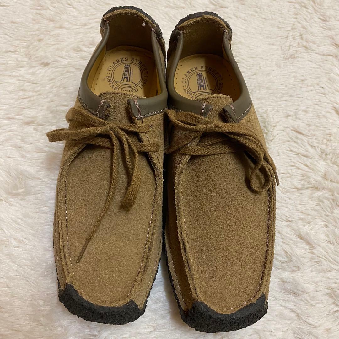 ちっち　クラークス ナタリー　ベージュ　クレープソール　レザー　モカシン