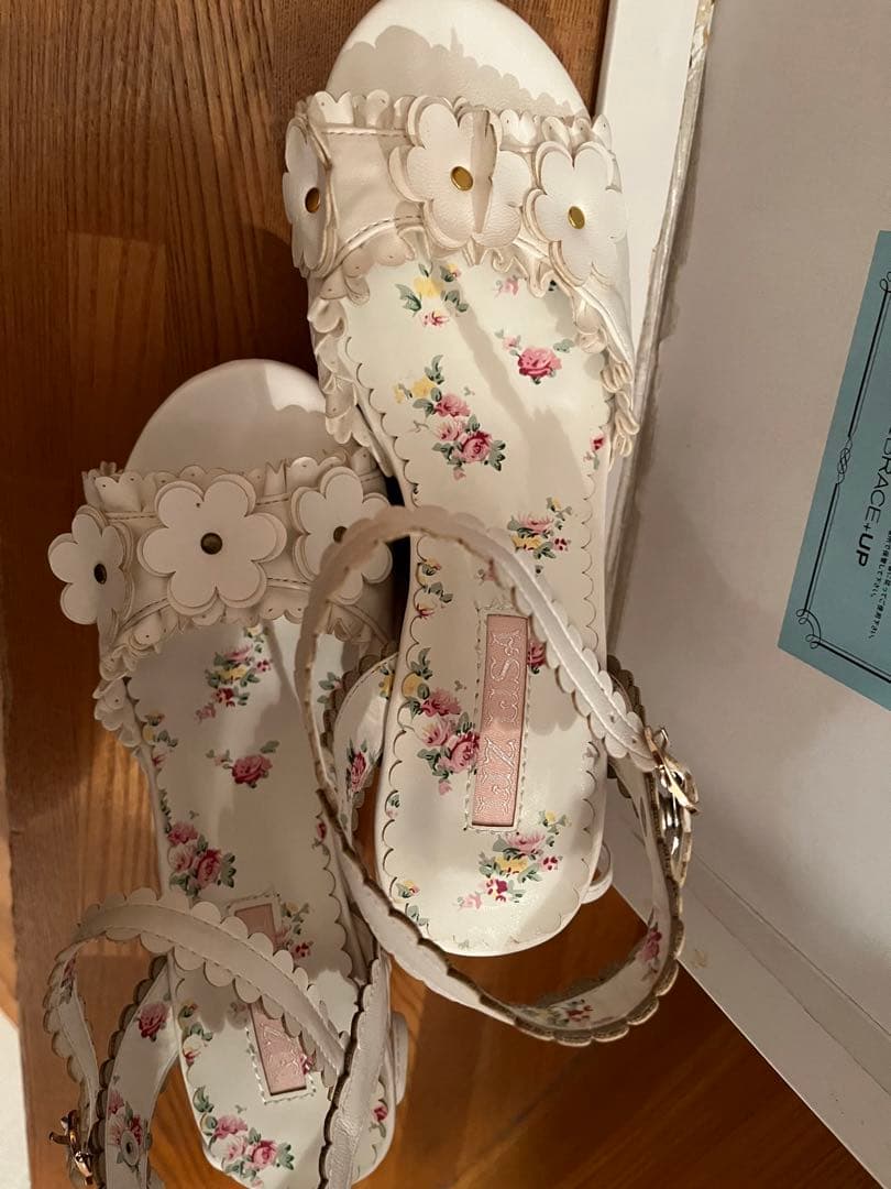 LIZ LISA サンダル　花柄　M 白