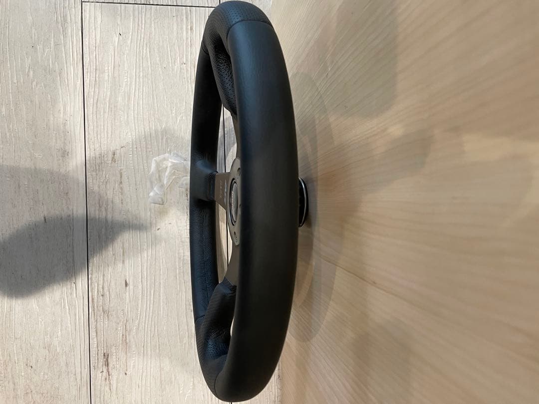 MOMO(モモ) ステアリング レース 35パイ R-11