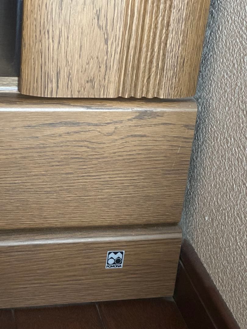 ガラス扉キャビネット　本棚　飾り棚　引出し付き