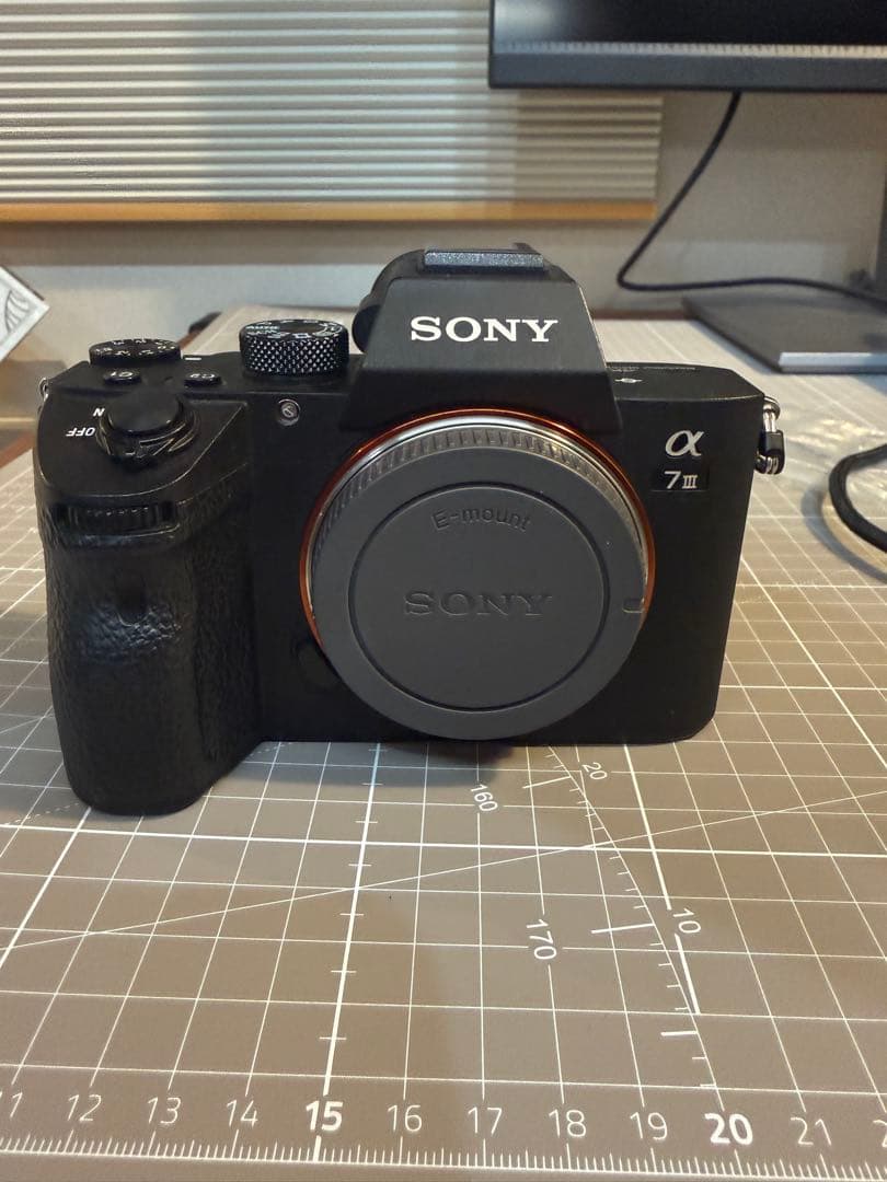 SONY α7 III ミラーレス一眼 本体　a7 ⅲ