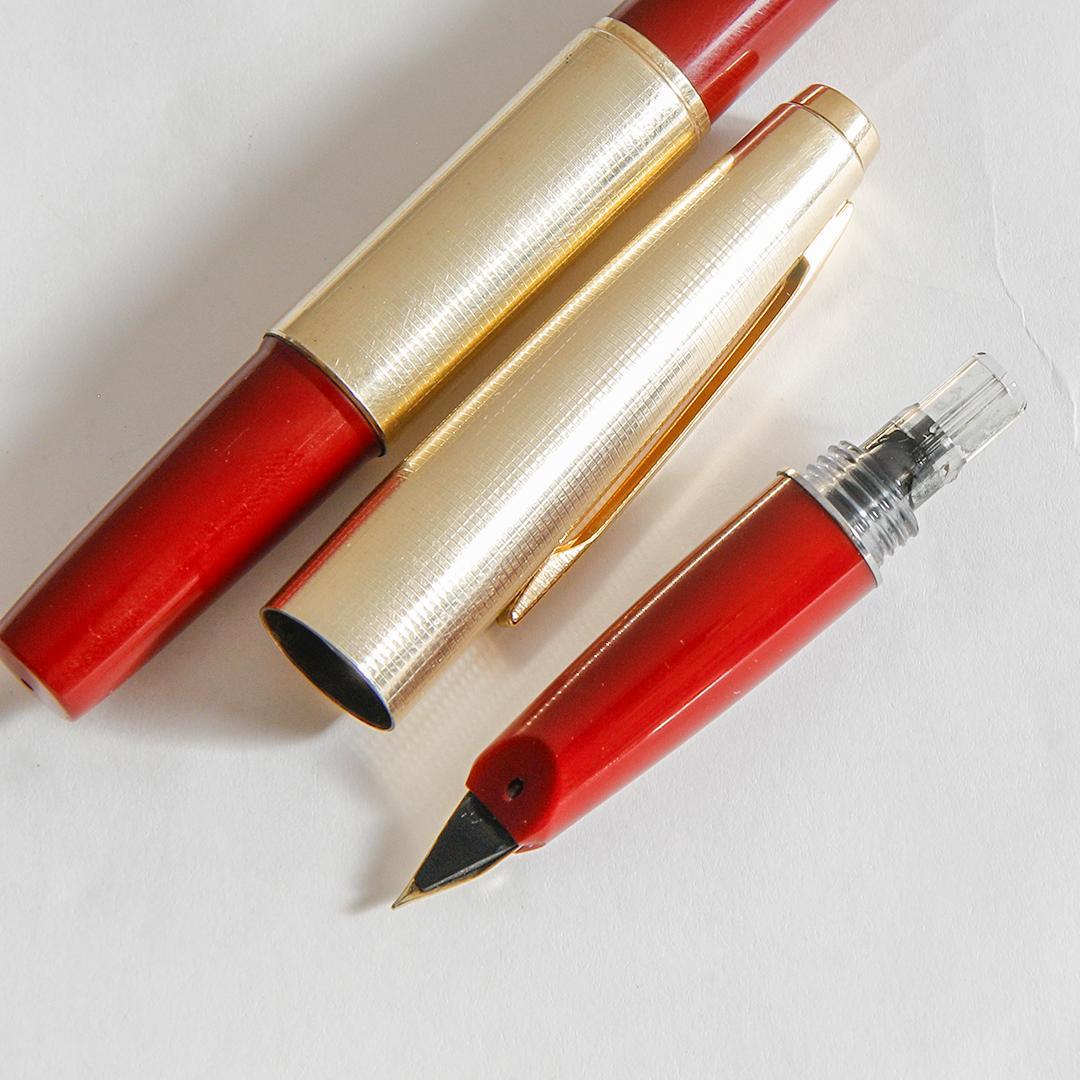 希少 PILOT パイロット Short ポケット万年筆 伸縮式 14K 中古