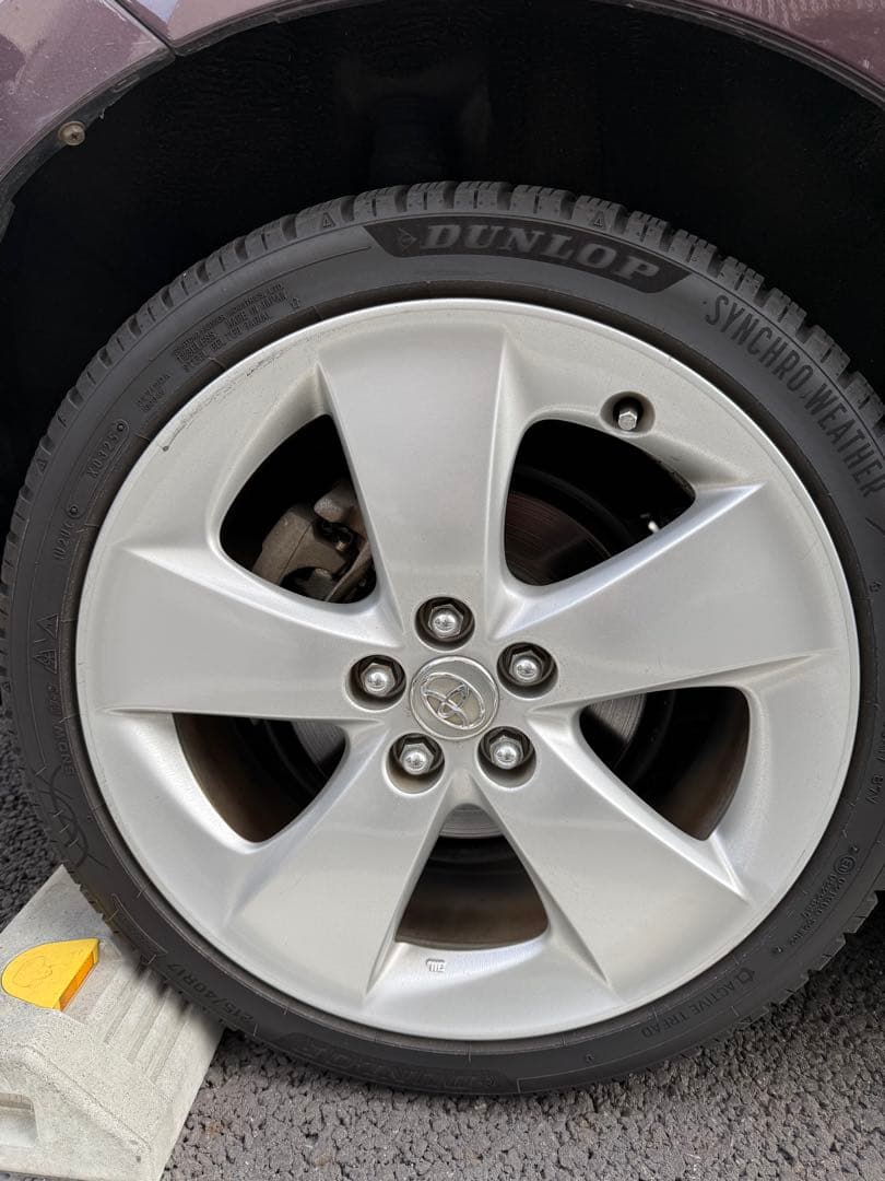 純正アルミホイール　30プリウス　ツーリング　オールシーズンタイヤ付　ダンロップ