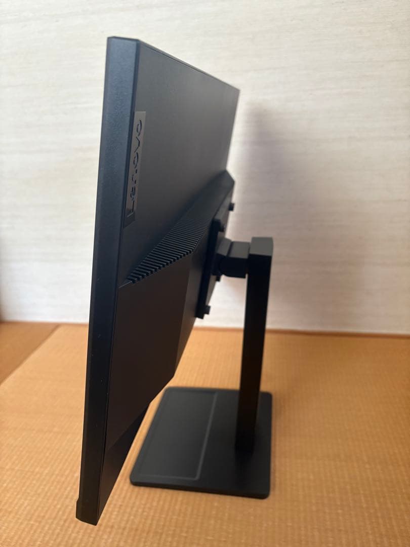 Lenovo ThinkVision モニター 23.8 型ワイド IPS