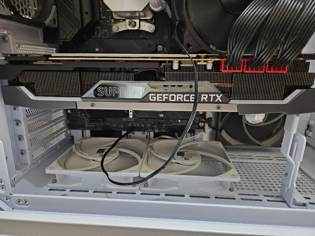 グラフィックボード・グラボ・ビデオカード MSI GeForce RTX 3090 SUPRIM X