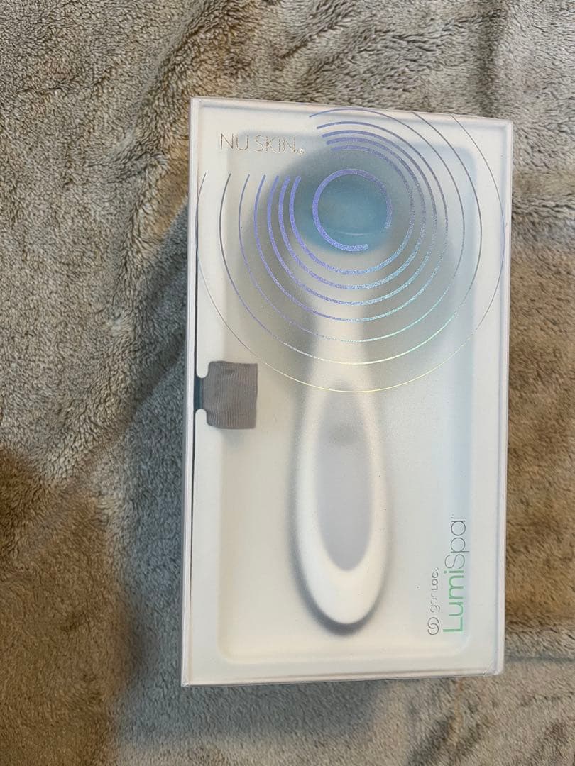 ルミスパ ニュースキン+ 専用トリートメントクレンザー　美品、箱付き