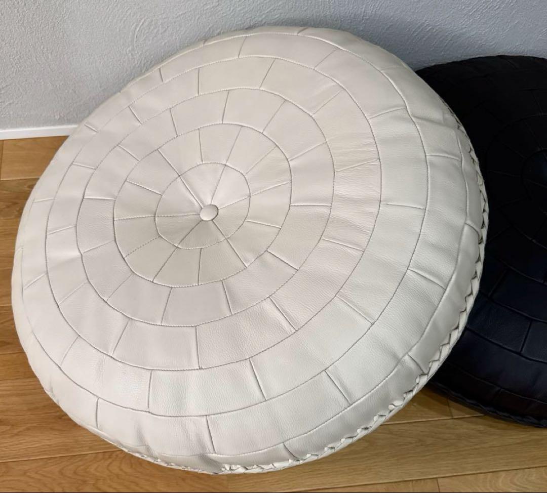 カンディハウス　レザークッション　革クッション　アイボリー