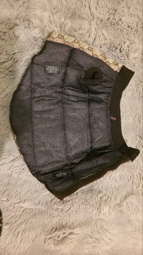 Gucci GGパターン 小型犬用　ダウン中綿