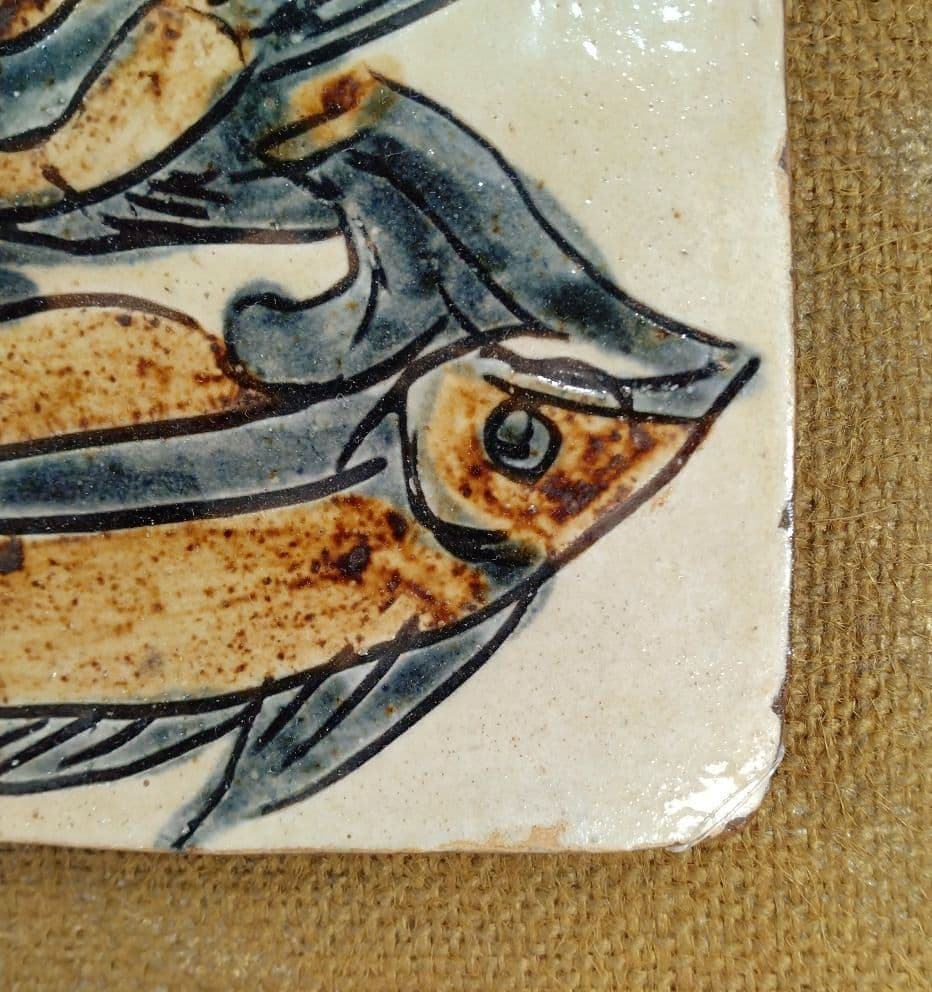 【本物保証】金城次郎 壷屋焼 魚紋陶額 人間国宝 屋久杉額入り やちむん