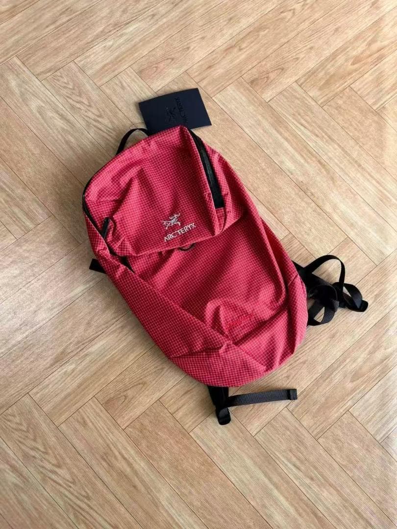 未使用 ARC'TERYX レッドチェックバックパック15L