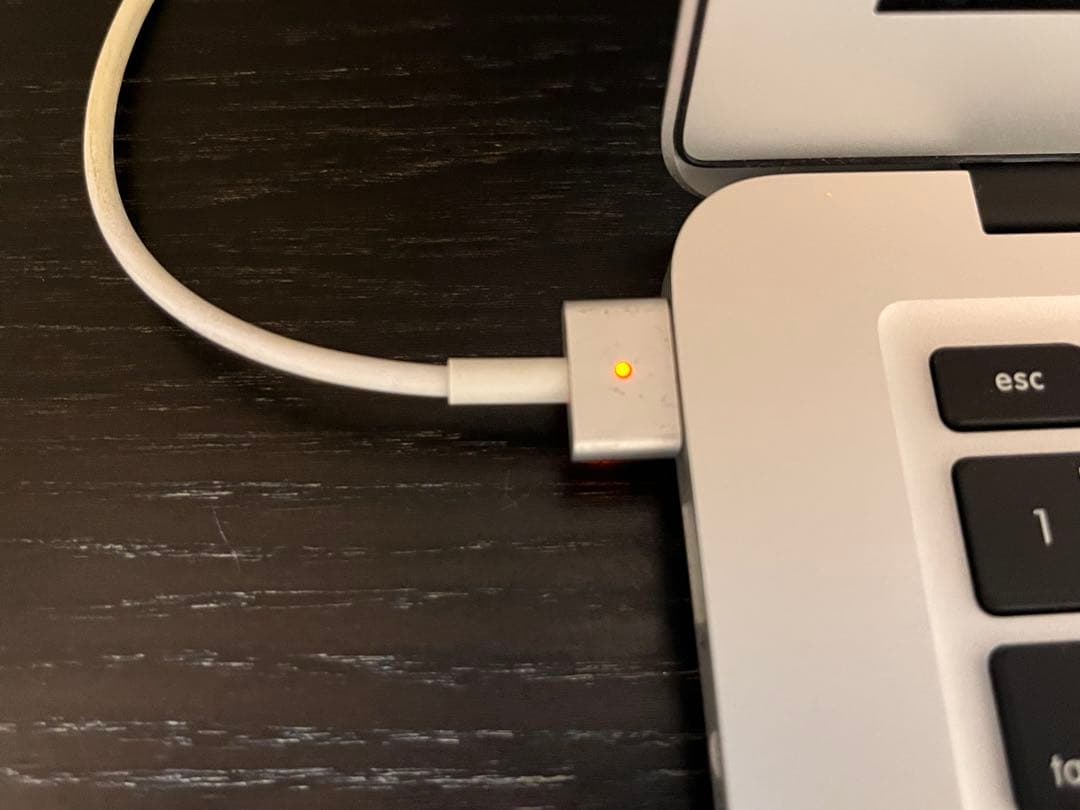 MacBook Air 13インチ 2015年モデル /バッテリー劣化あり