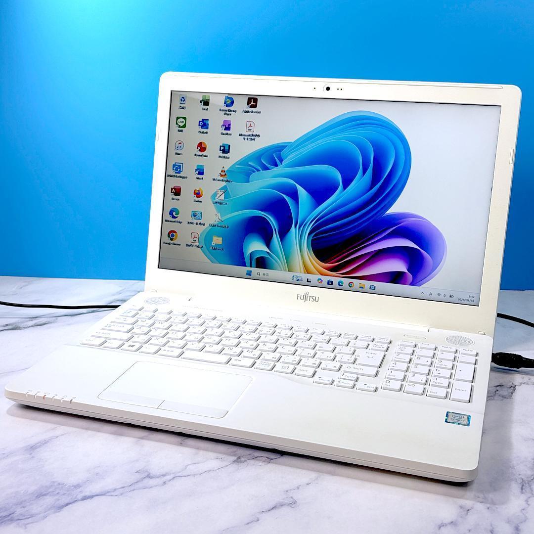 超美品☆Corei7・8GB・SSD・MSオフィス付 ホワイト ノートパソコン