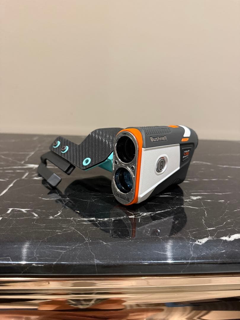 300円スタート　オリジナルケース付 Bushnell V6 ゴルフ用距離計