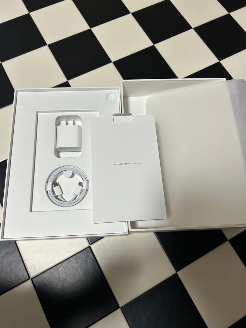 【極美品】【ほぼ未使用】Apple iPad Air M2 スペースグレー