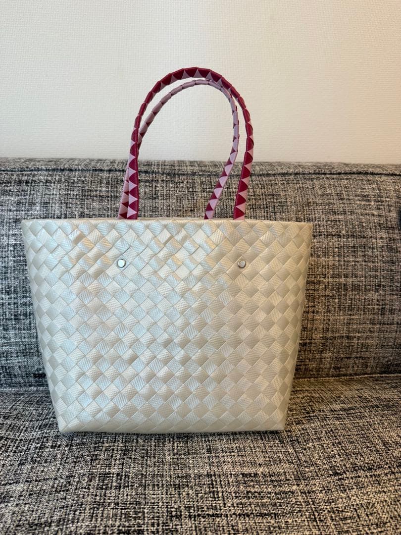 マルニ　マーケット　バスケット　ホワイトカゴバッグ