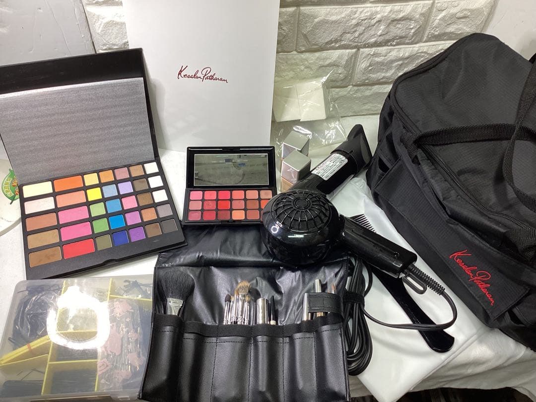 T ケサランパサラン　メイクアップ道具　一式　収納バッグ付き
