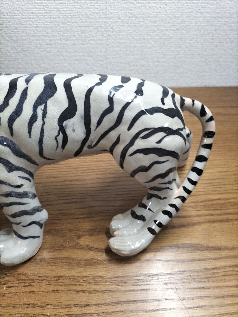 カッコいい　ホワイトタイガー　置物　最終値下げ