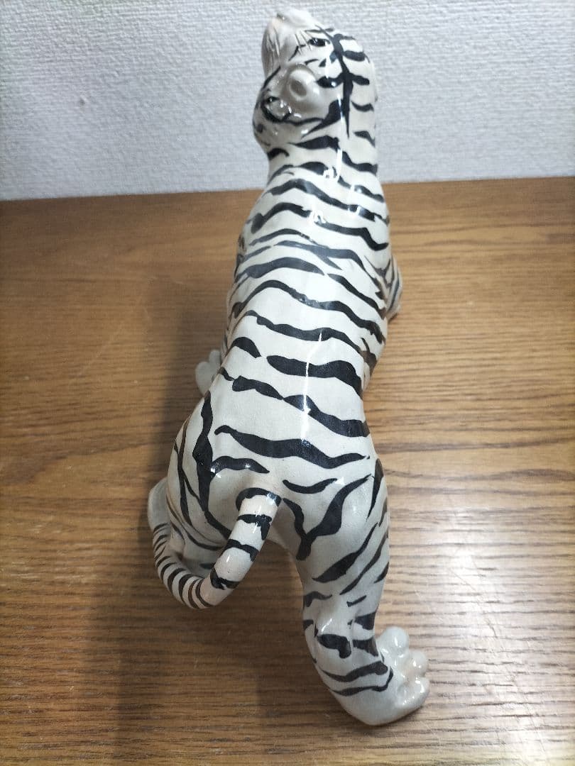 カッコいい　ホワイトタイガー　置物　最終値下げ