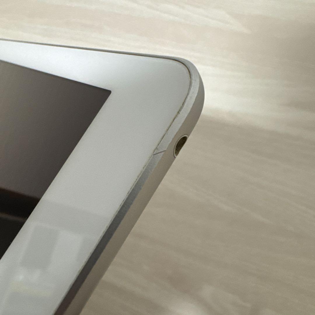 iPad 第5世代 Wi-Fiモデル 32GB シルバー