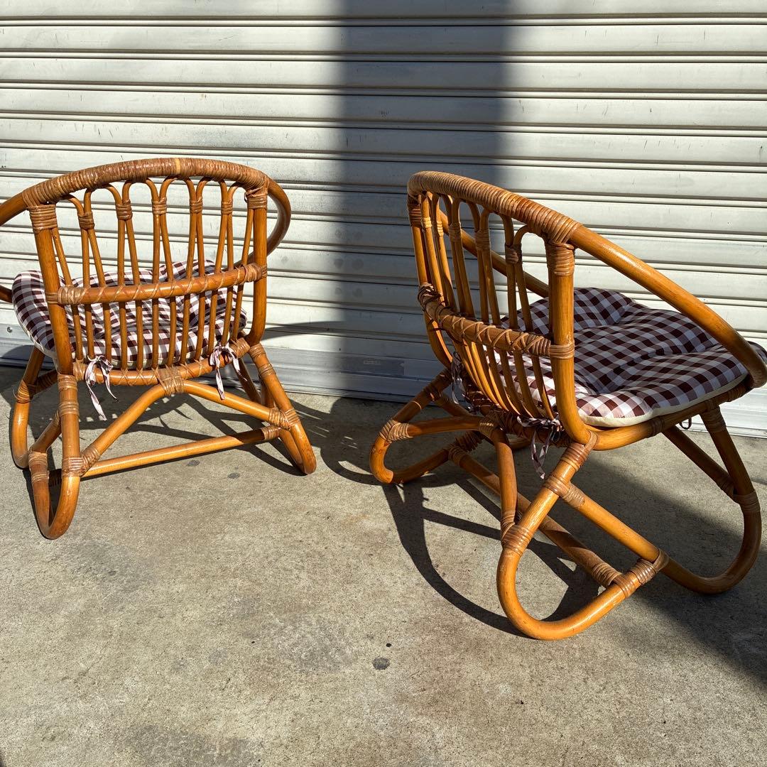 円形椅子2脚セット