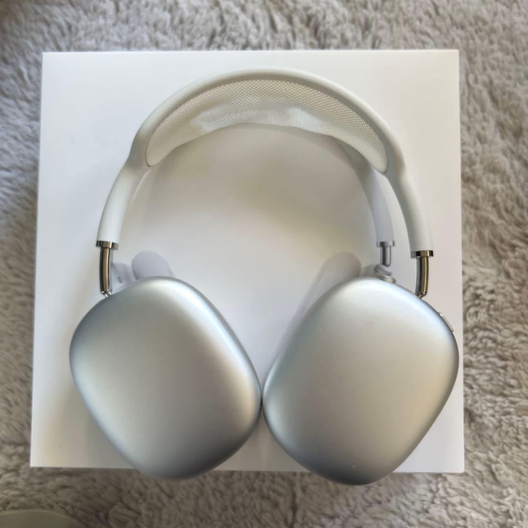 AirPods MAX シルバー