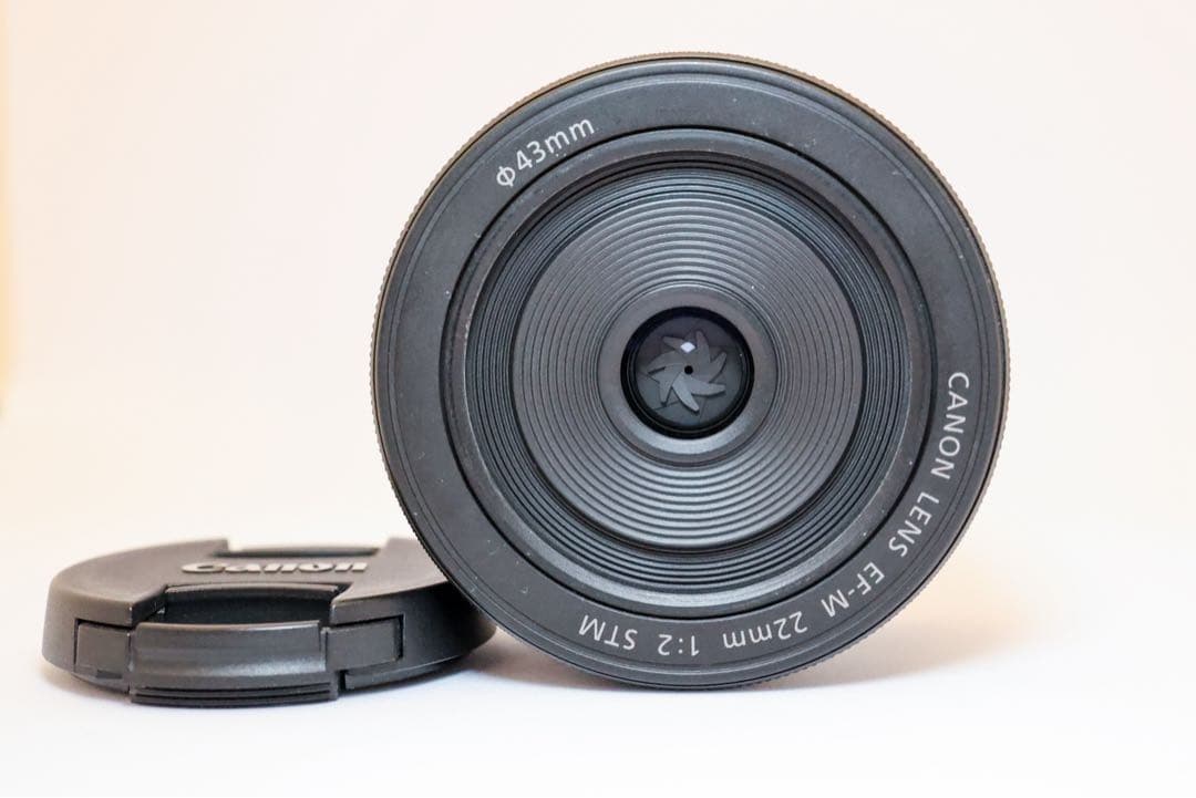 【レンズ付】Canon EOS M2、レンズ2本、アダブター